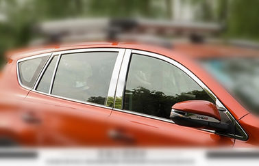 Porcellana Disposizione lucidata della finestra di automobile dell'acciaio inossidabile misura per Toyota RAV4 2013 2014 fornitore